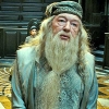 EL MÍTICO ACTOR QUE INTERPRETA A DUMBLEDORE EN LA SAGA HARRY POTTER PADECE EL MAL DEL OLVIDO